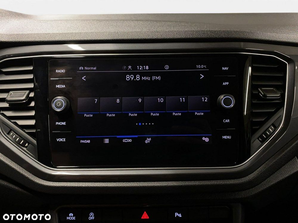 Volkswagen T-Roc - 32