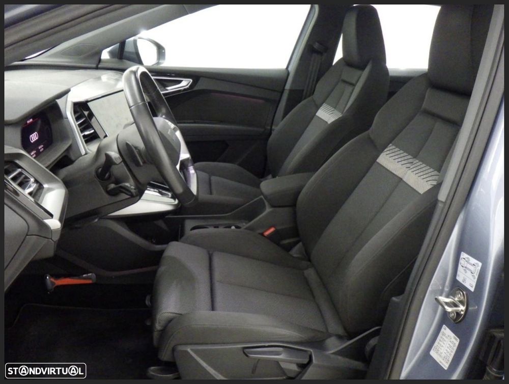 Audi Q4 e-tron SUV - 6