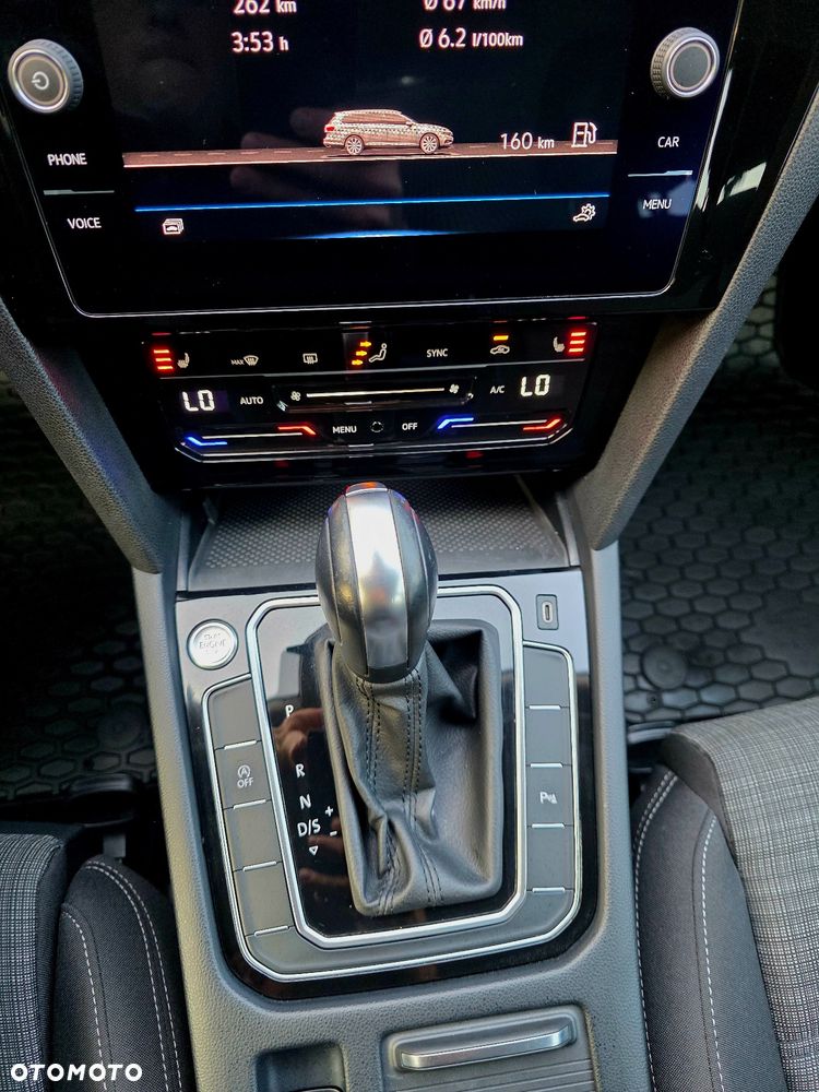 Volkswagen Passat 2.0 TDI EVO Business DSG - 29