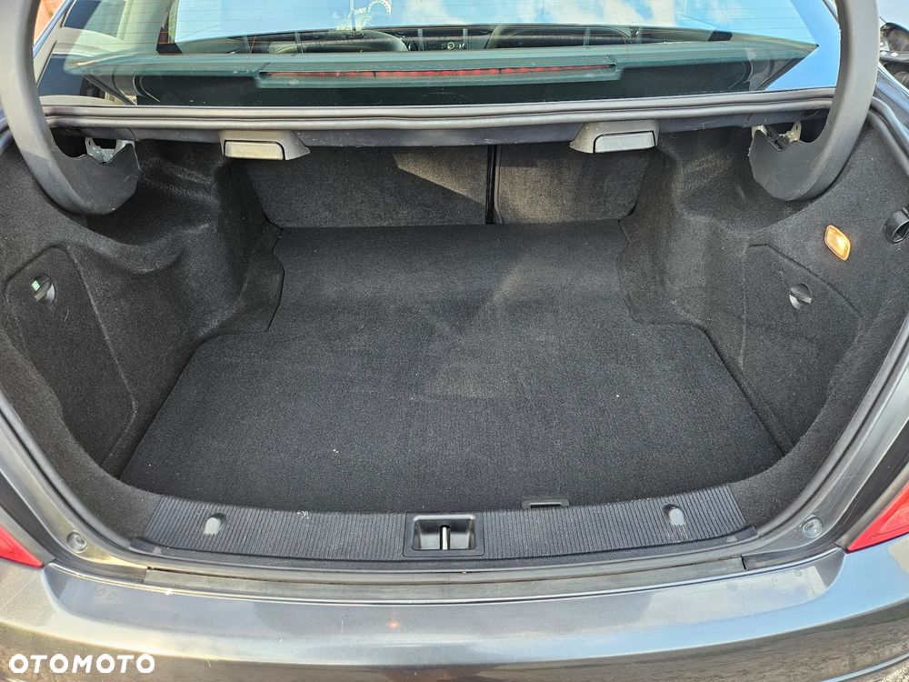 Mercedes-Benz Klasa C 180 Kompressor Automatik BlueEFFICIENCY - 8