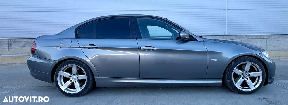 BMW Seria 3 320d DPF Aut. Edition Exclusive - 24