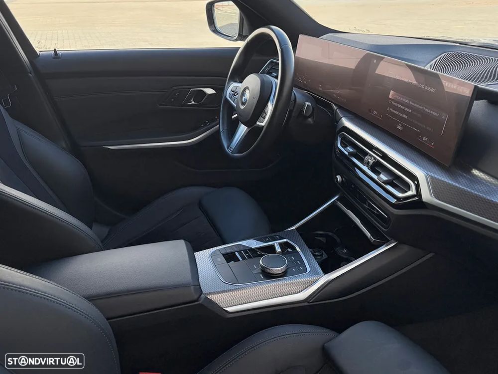 BMW 320 d Touring Pack Desportivo M Auto - 8
