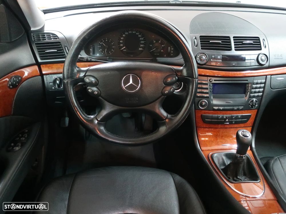 Mercedes-Benz E 200 CDi Classic - 16