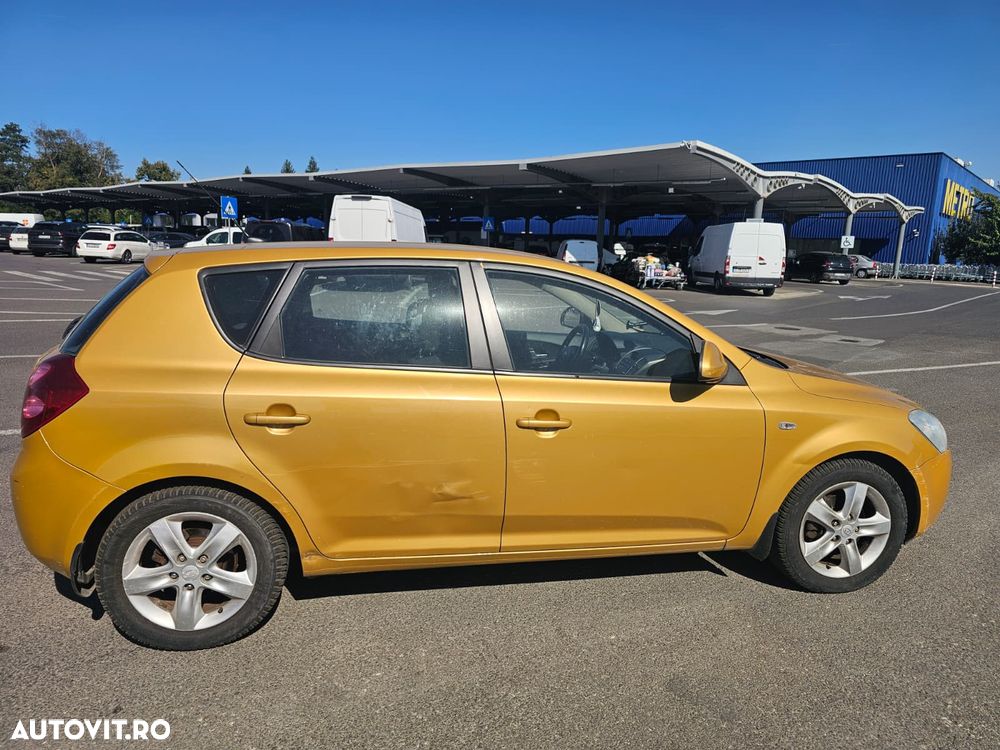 Kia Ceed - 3