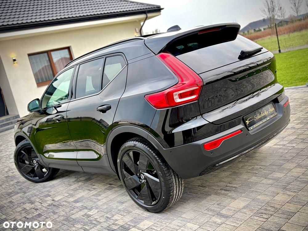 Volvo XC 40 B3 B DKG Ultra Black Edition - 10