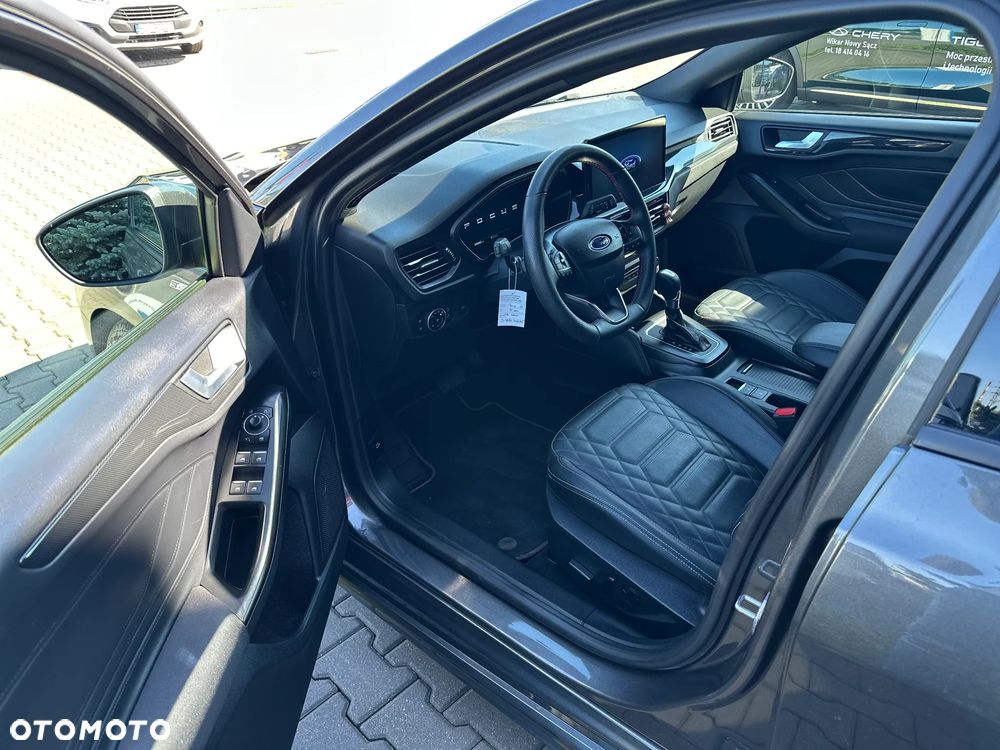 Ford Focus 1.0 EcoBoost Hybrid ST-LINE X - 5