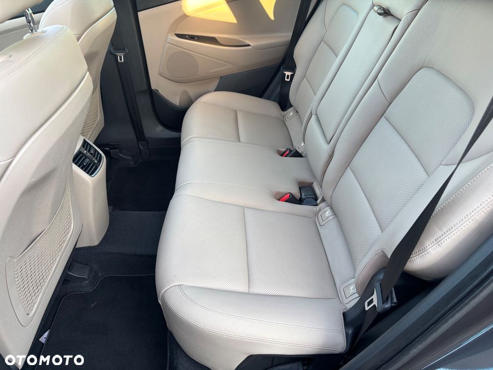 Hyundai Tucson 1.6 Turbo 4WD DCT Premium - 29