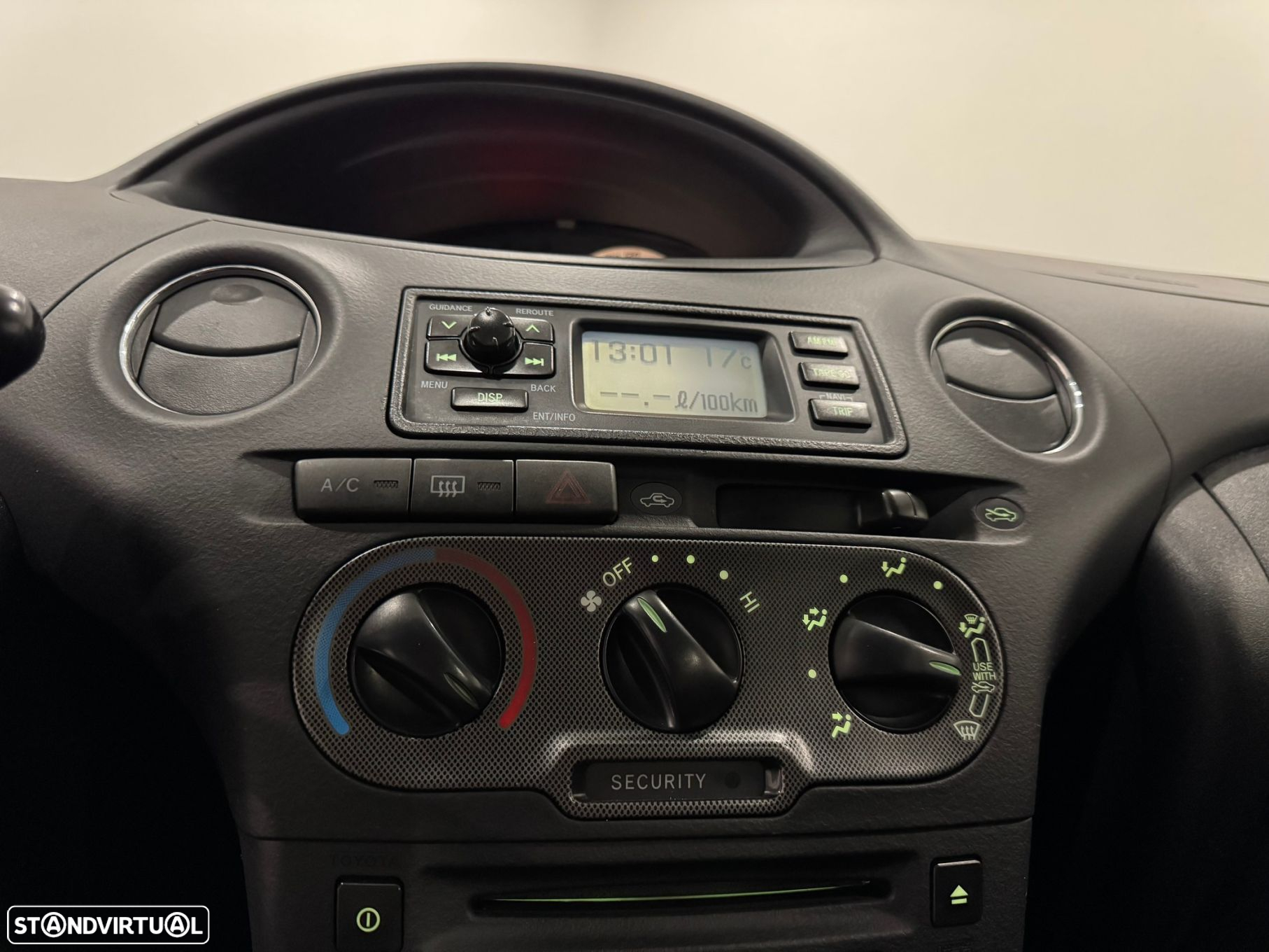 Toyota Yaris 1.5 T Sport AC - 36