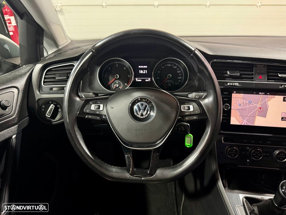 VW Golf Variant 1.6 TDi Confortline - 31