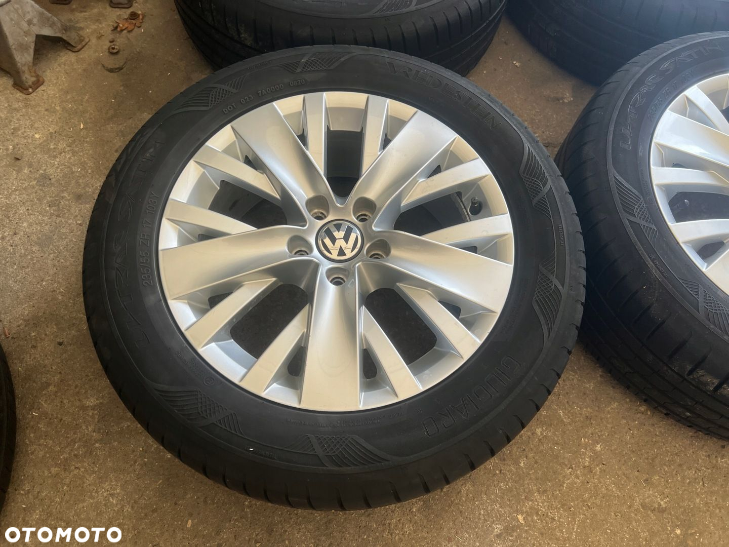 KOŁA FELGI ALU OPONY VOLKSWAGEN TIGUAN 17 5X112 VREDESTEIN 235/55/17 - 3