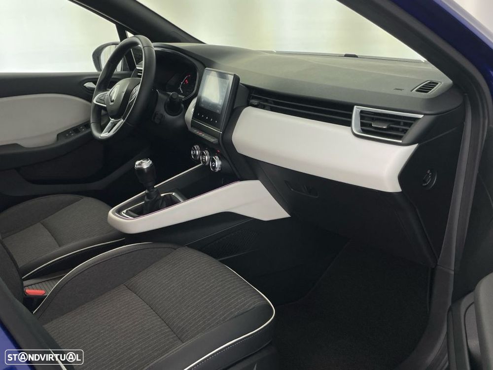 Renault Clio 1.0 TCe Techno - 24