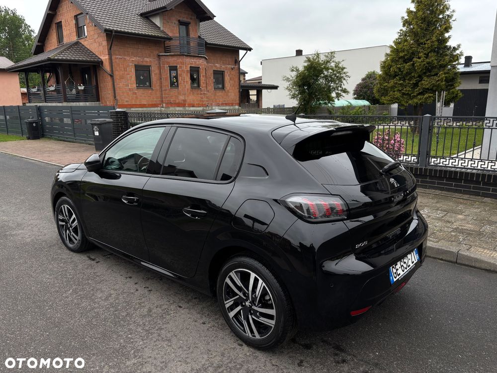Peugeot 208 PureTech 100 EAT8 Allure - 8