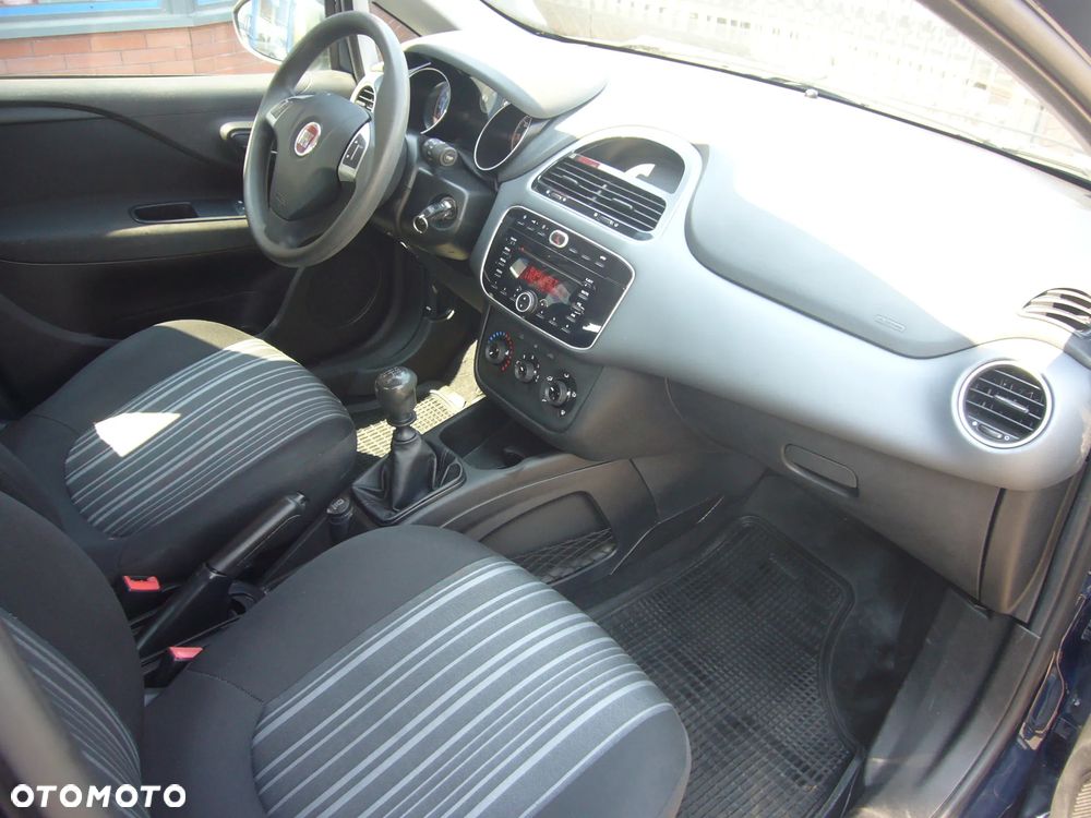 Fiat Punto 1.4 Young - 18