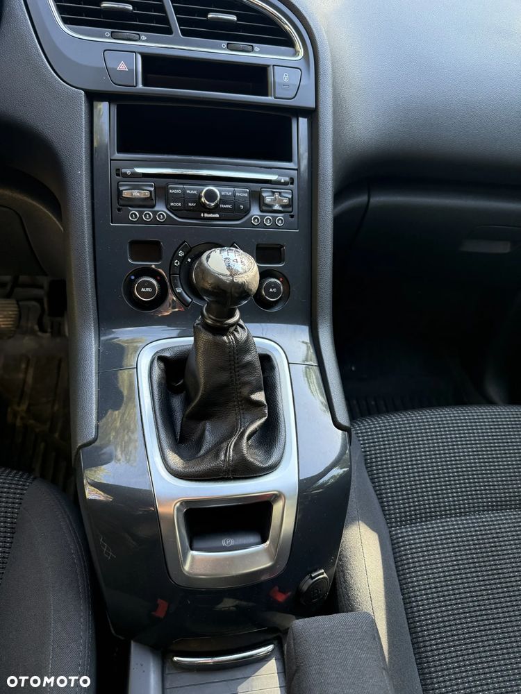 Peugeot 5008 2.0 HDi Active 7os - 8