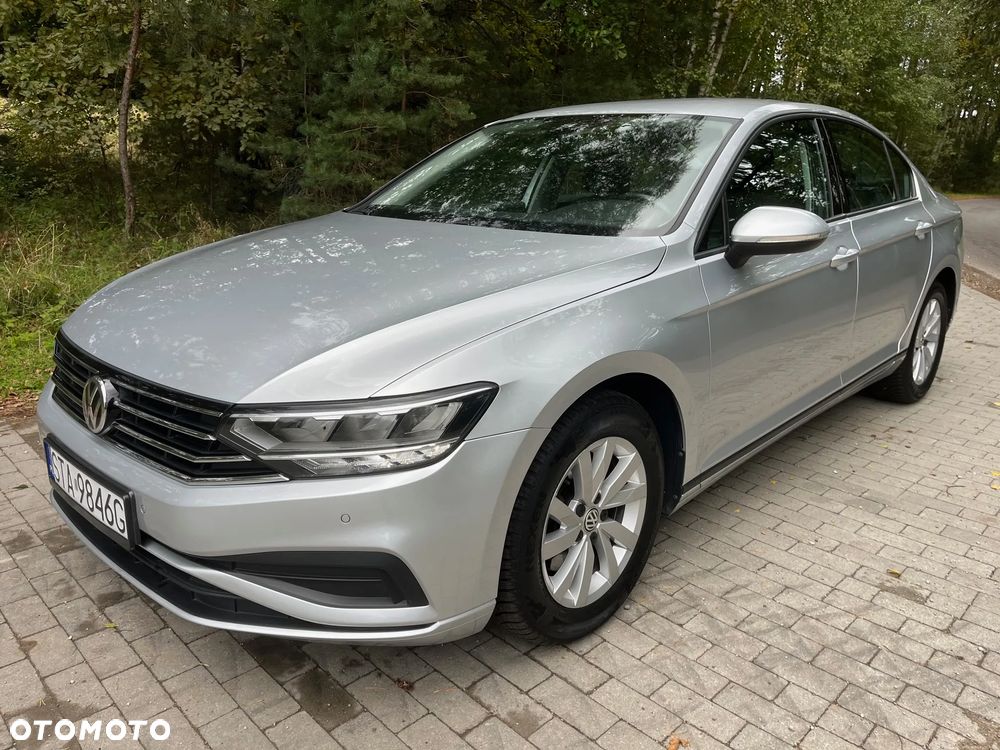 Volkswagen Passat 1.5 TSI EVO Essence - 1