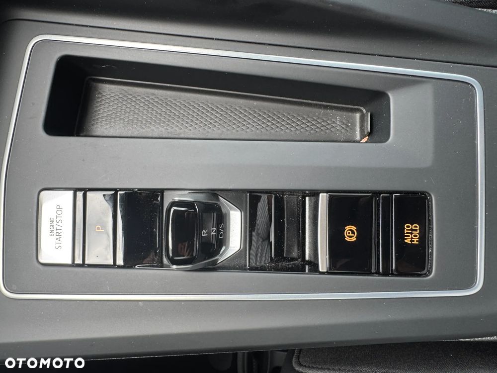 Volkswagen Golf 1.5 eTSI EVO Life DSG - 25