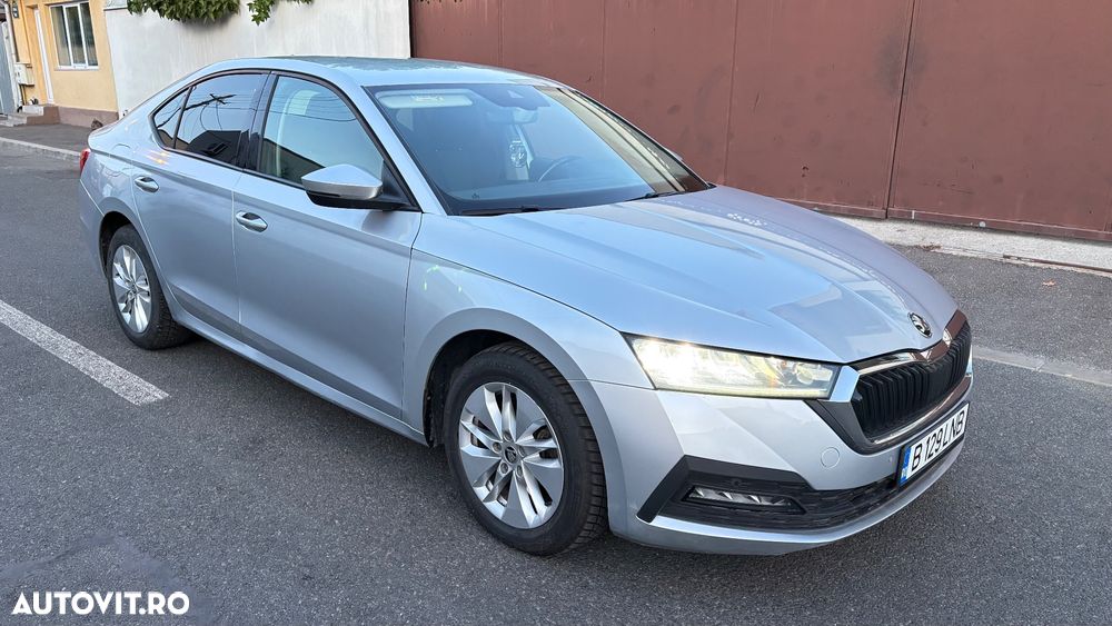 Skoda Octavia 2.0 TDI DSG Style - 3