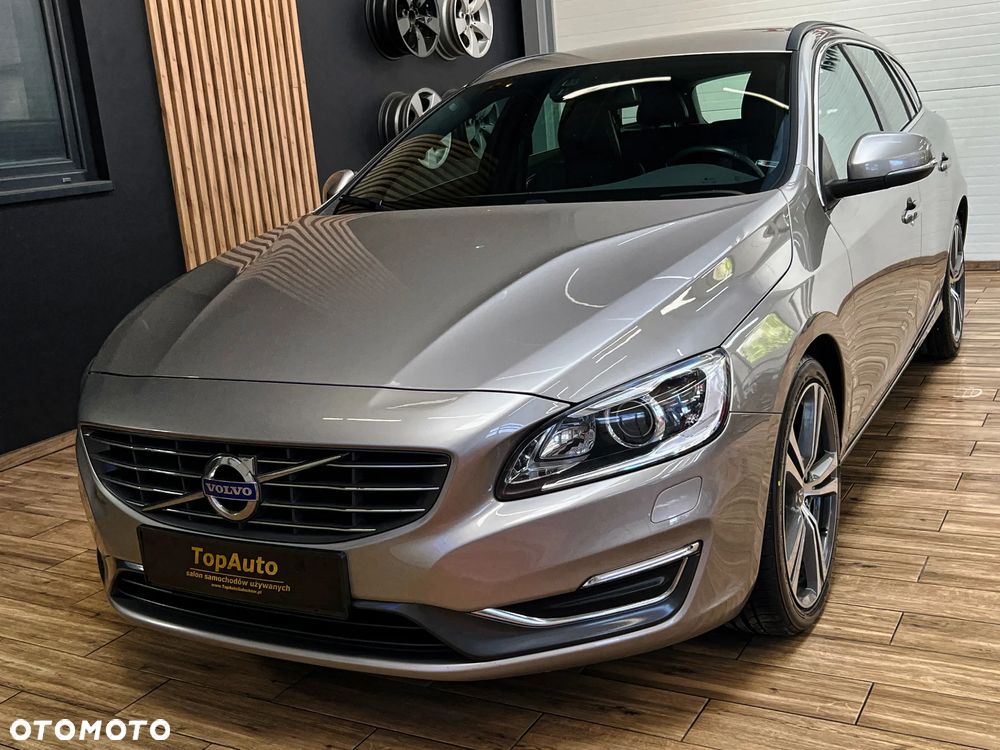 Volvo V60 D4 Geartronic Summum - 15