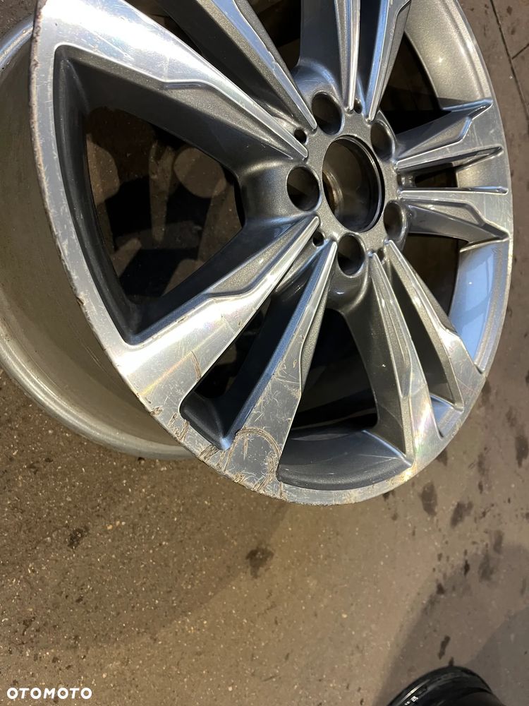 Mercedes E klasa W212 A2124015702 8,5 x 18 ET 48 1szt. - 3
