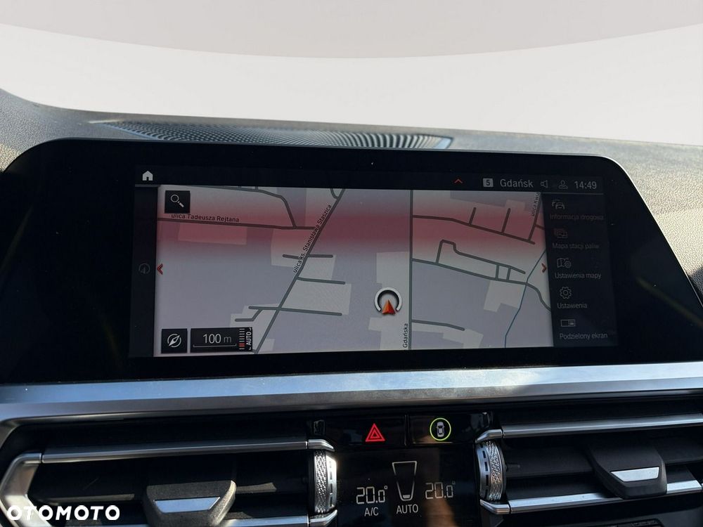 BMW Seria 3 320i Sport Line - 24