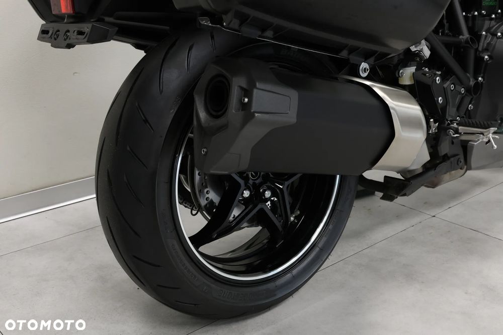 Kawasaki Ninja H2 SX - 38