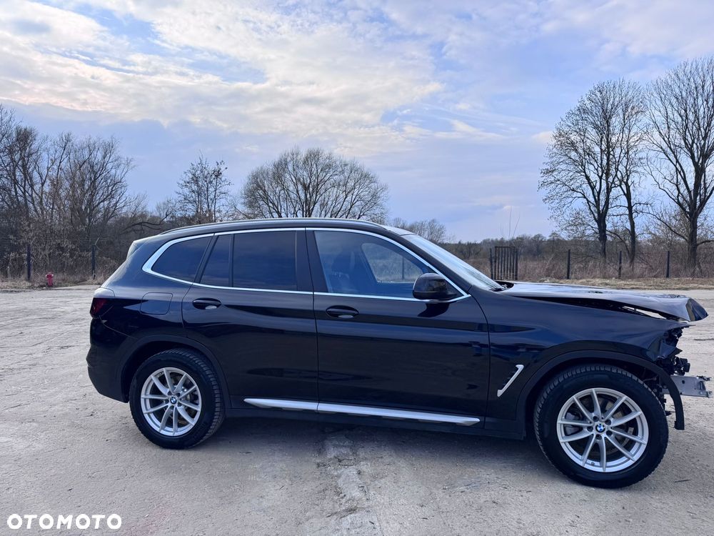 BMW X3 xDrive20d Advantage - 14