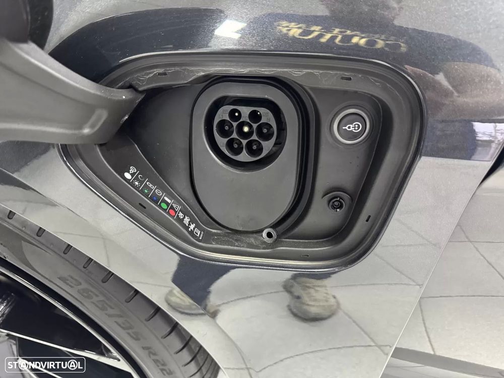 Porsche Taycan Standard - 44