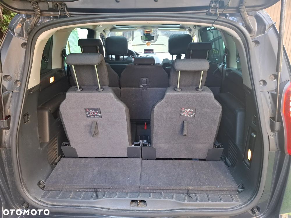 Peugeot 5008 1.6 THP Premium - 7