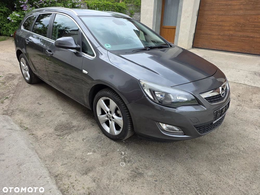 Opel Astra 1.4 Turbo Edition Sport - 2