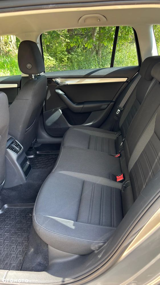 Skoda Octavia 1.4 TSI Ambition DSG - 16
