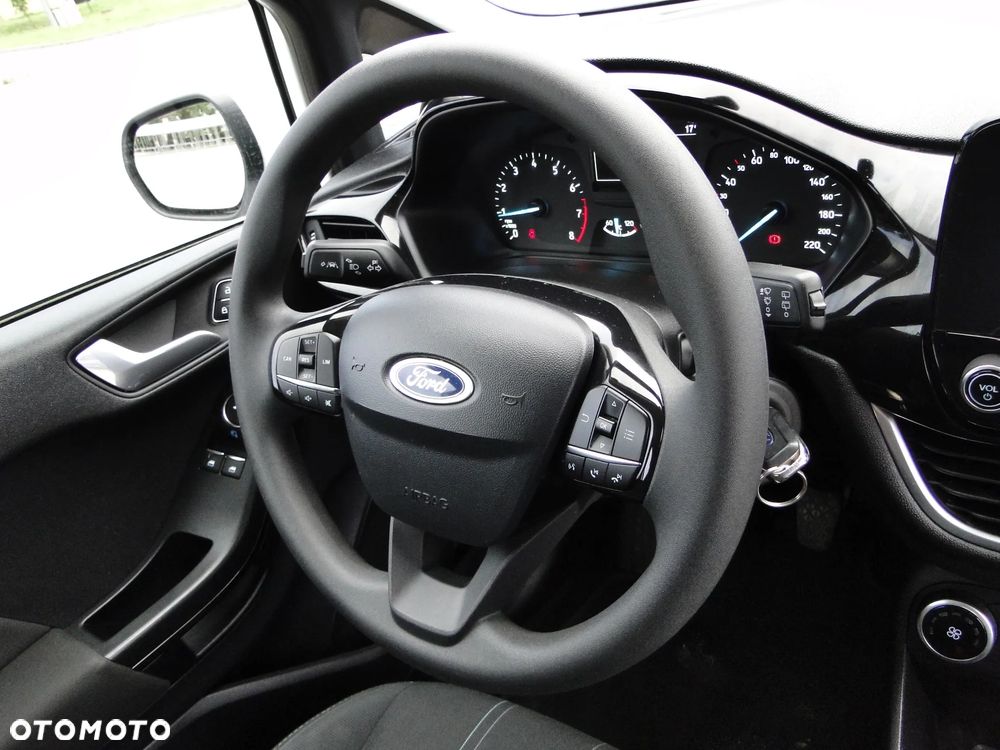 Ford Fiesta - 21