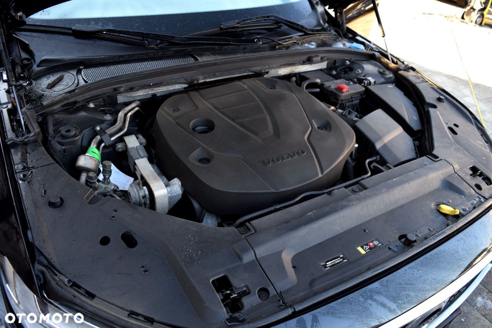 Volvo S90 D5 AWD R-Design - 6