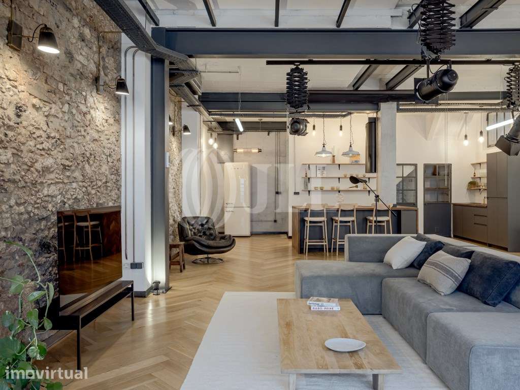 Loft T2+2 com terraço, no Alto de Santo Amaro, em Alcântara - Grande imagem: 2/34