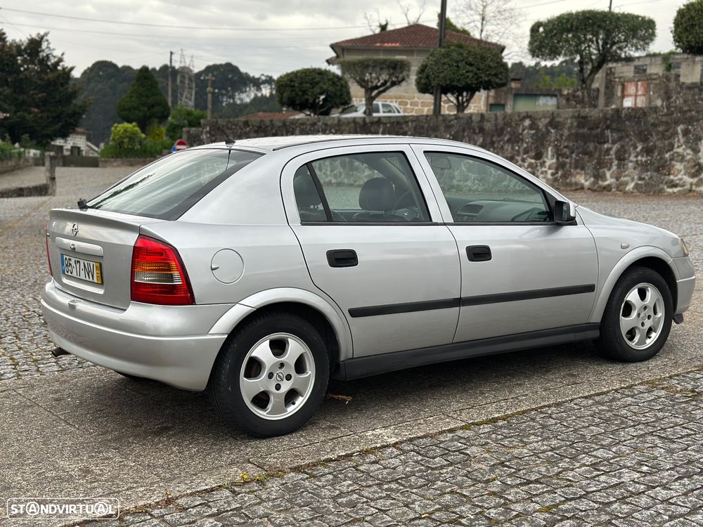 Opel Astra 1.4i 16V Sport - 19