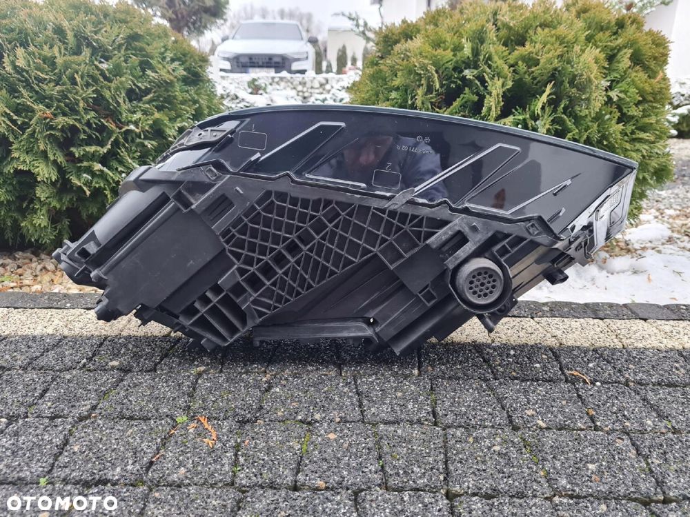 Audi Q7 SQ7 4M 4M0 Lampa prawa przód Full Led Dynamic 4M0941034 2017 - 6