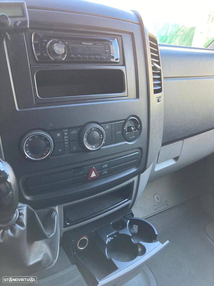 VW Crafter 2.5TDI 140cv - 10