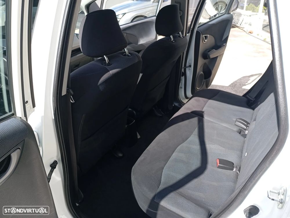 Honda Jazz 1.4 i-VTEC CVT Exclusive - 12
