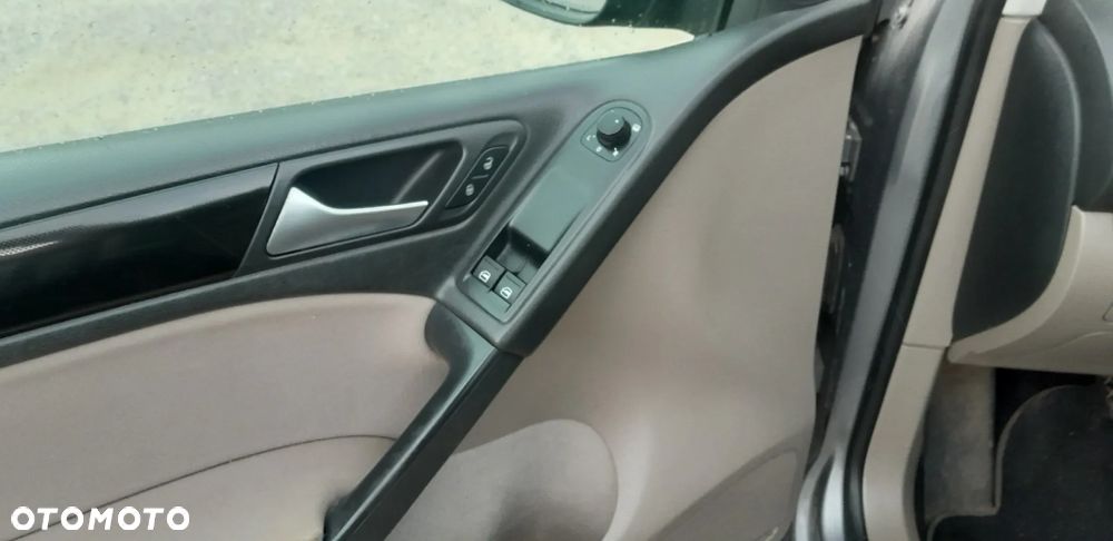 Volkswagen Golf - 20