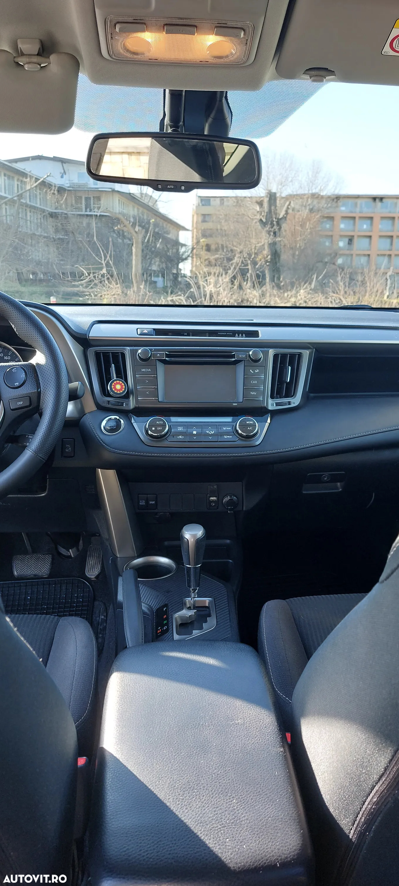 Toyota RAV4 - 5