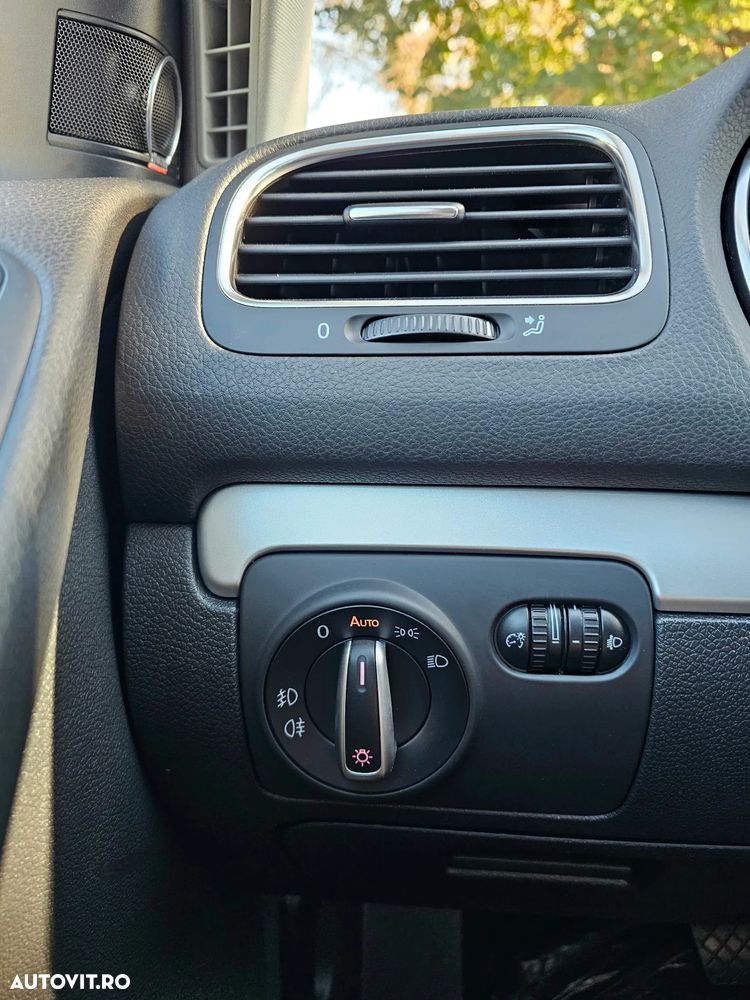 Volkswagen Golf 1.4 TSI DSG Highline - 26