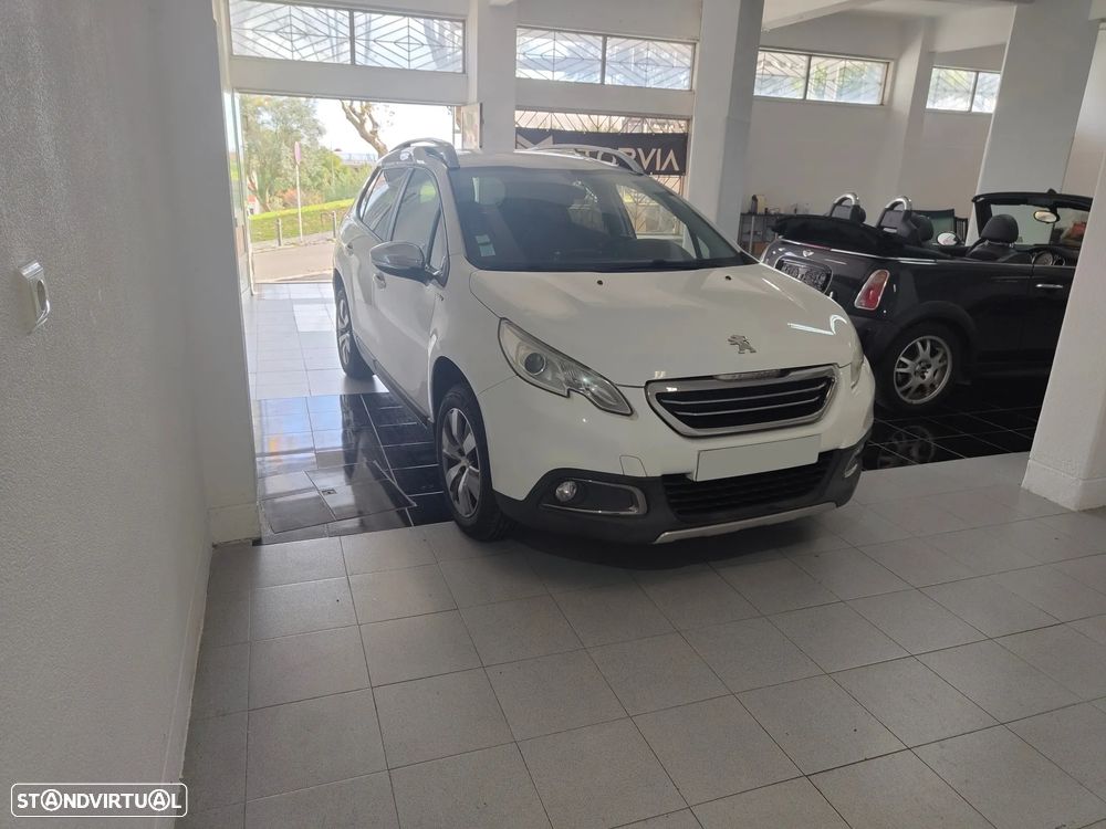 Peugeot 2008 PureTech 82 Style - 2