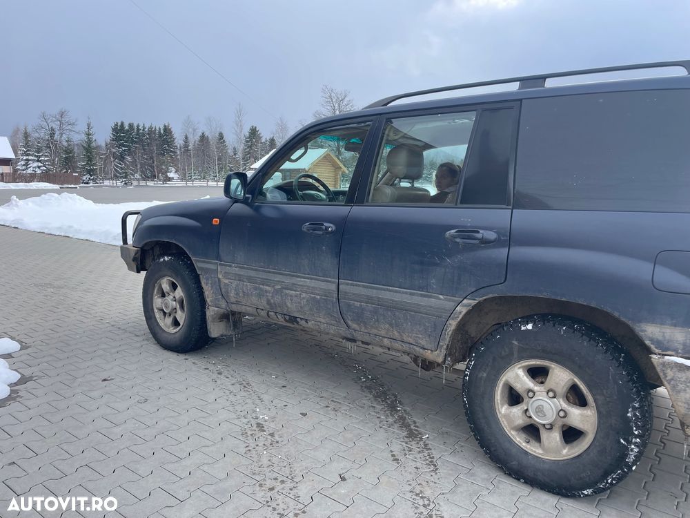Toyota Land Cruiser 100 Automatik - 3