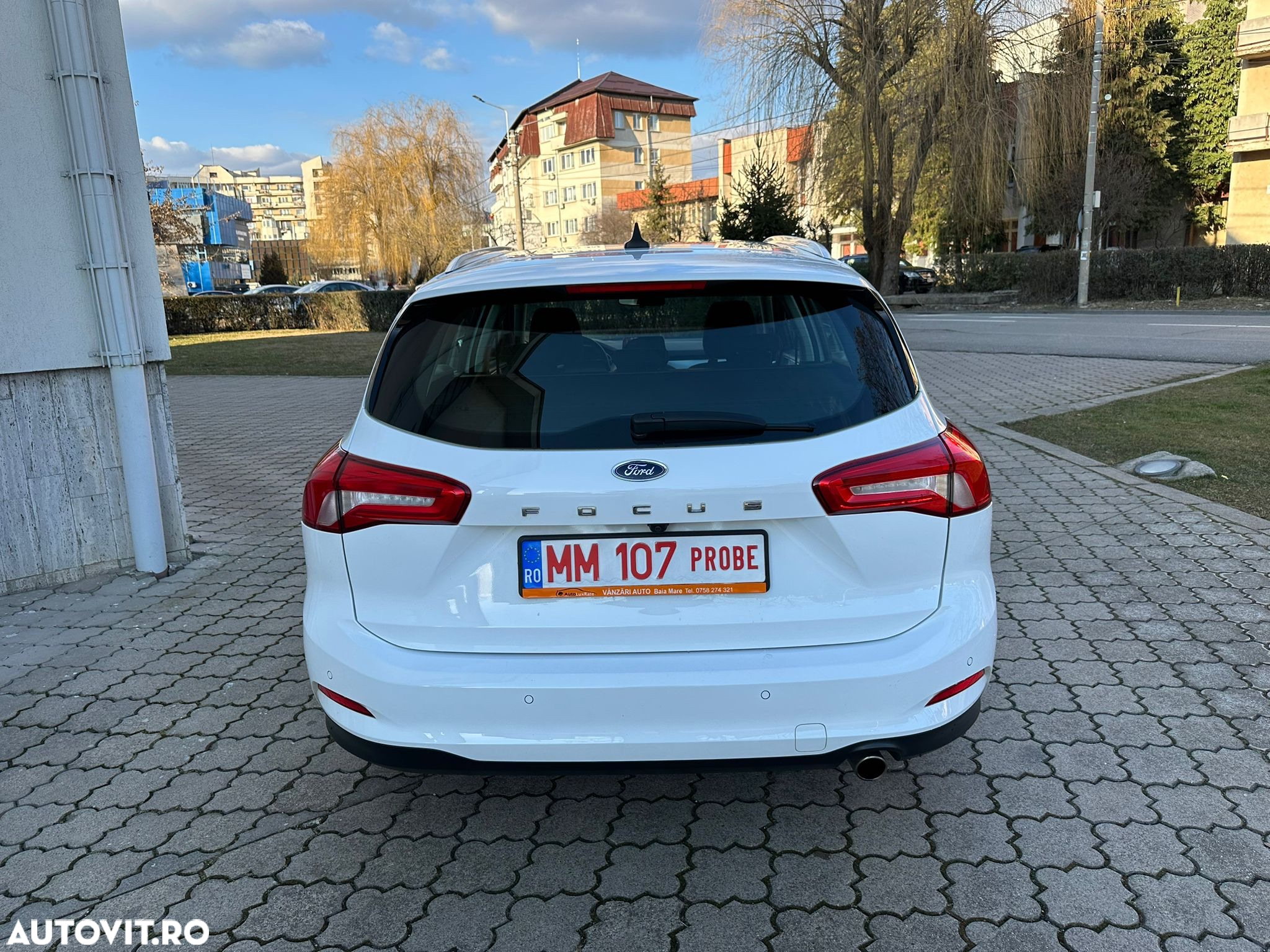 Ford Focus - 7