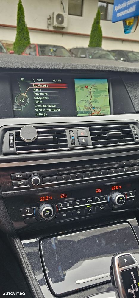 BMW Seria 5 525d xDrive - 8