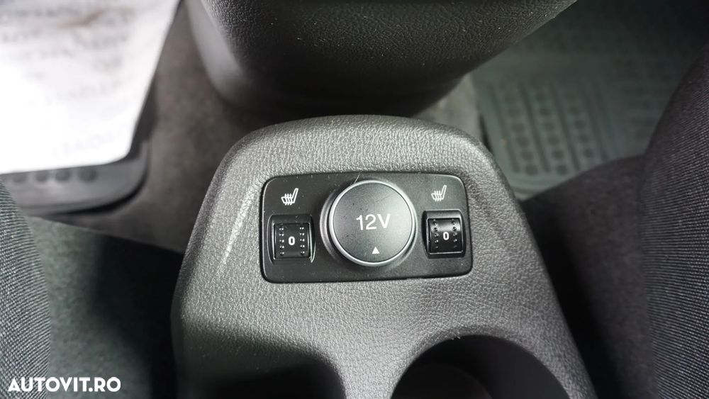 Ford Tourneo Connect 1.5 EcoBlue Start-Stop Titanium - 25