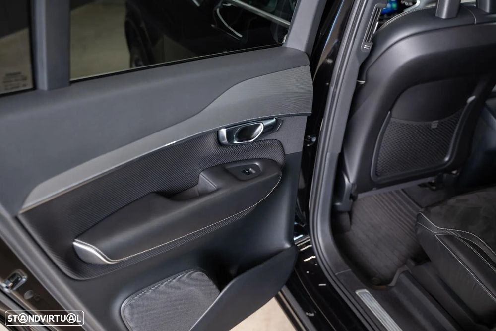 Volvo XC 90 2.0 D4 R-Design - 42
