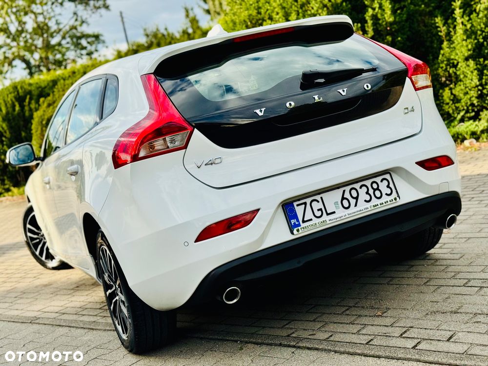 Volvo V40 D4 Drive-E Momentum - 12