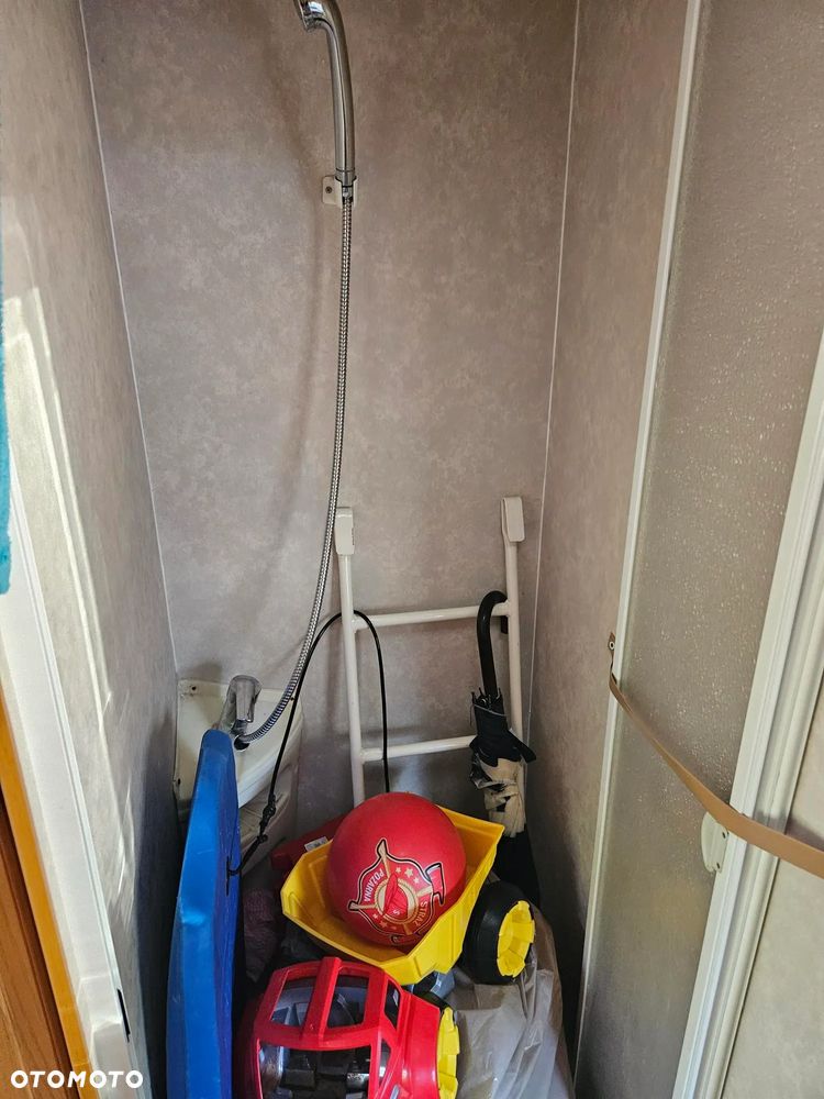 Avondale Rialto 550-4 - 13