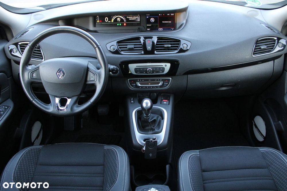 Renault Grand Scenic - 28