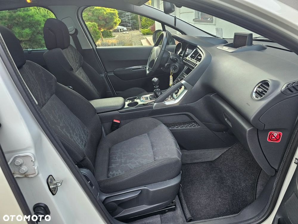 Peugeot 3008 155 THP Allure - 16